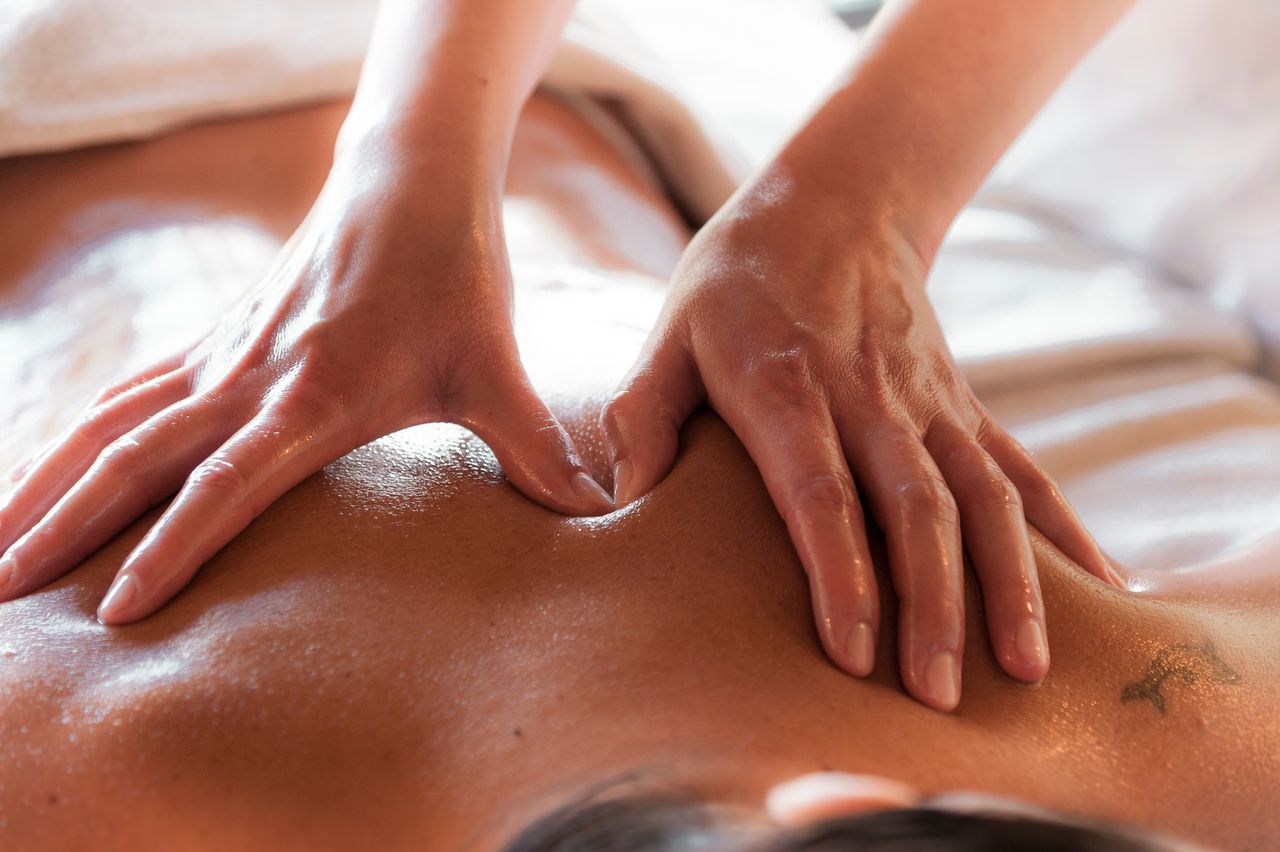 Crafting Captivating Headlines: Your awesome post title goes here A soothing spa massage with oil for relaxation and wellness.